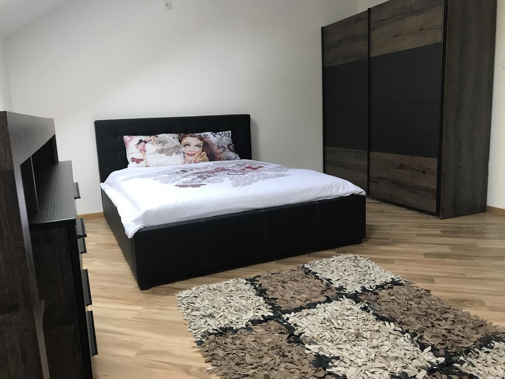 Afrodita Novi Sad Exteriör bild