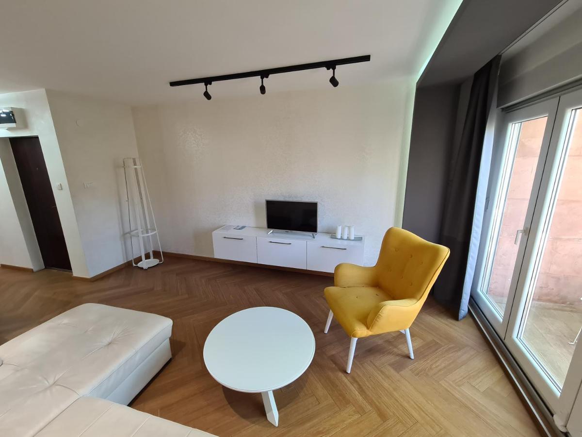 Afrodita Novi Sad Exteriör bild