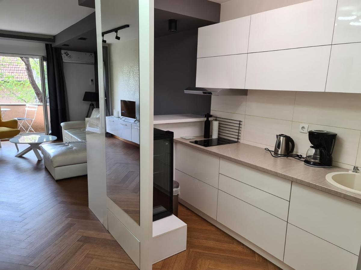 Afrodita Novi Sad Exteriör bild