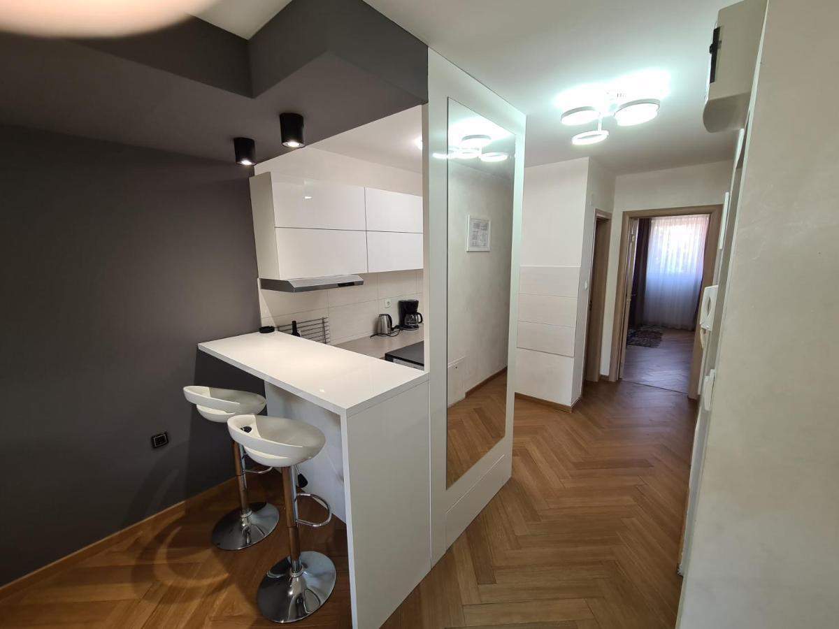 Afrodita Novi Sad Exteriör bild